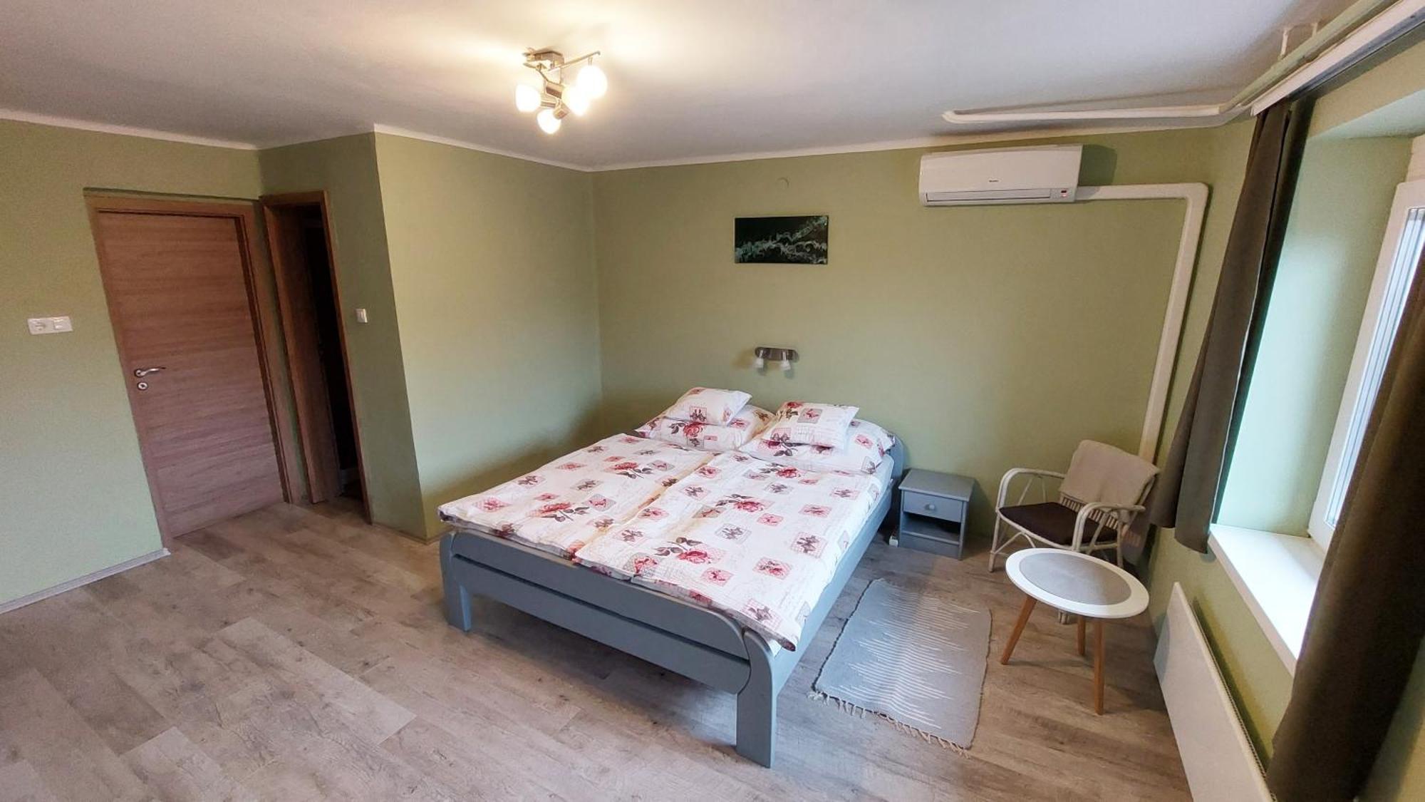 Miniszilva Apartman Balatonalmadi Luaran gambar