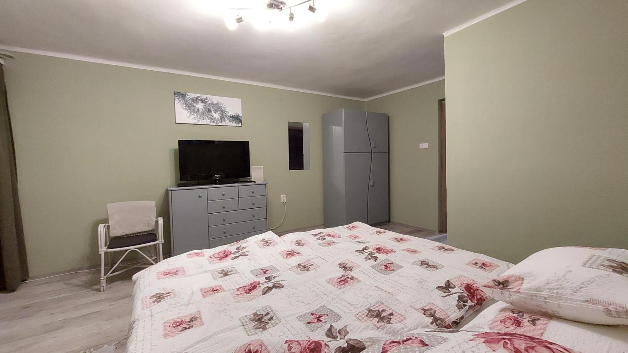 Miniszilva Apartman Balatonalmadi Luaran gambar