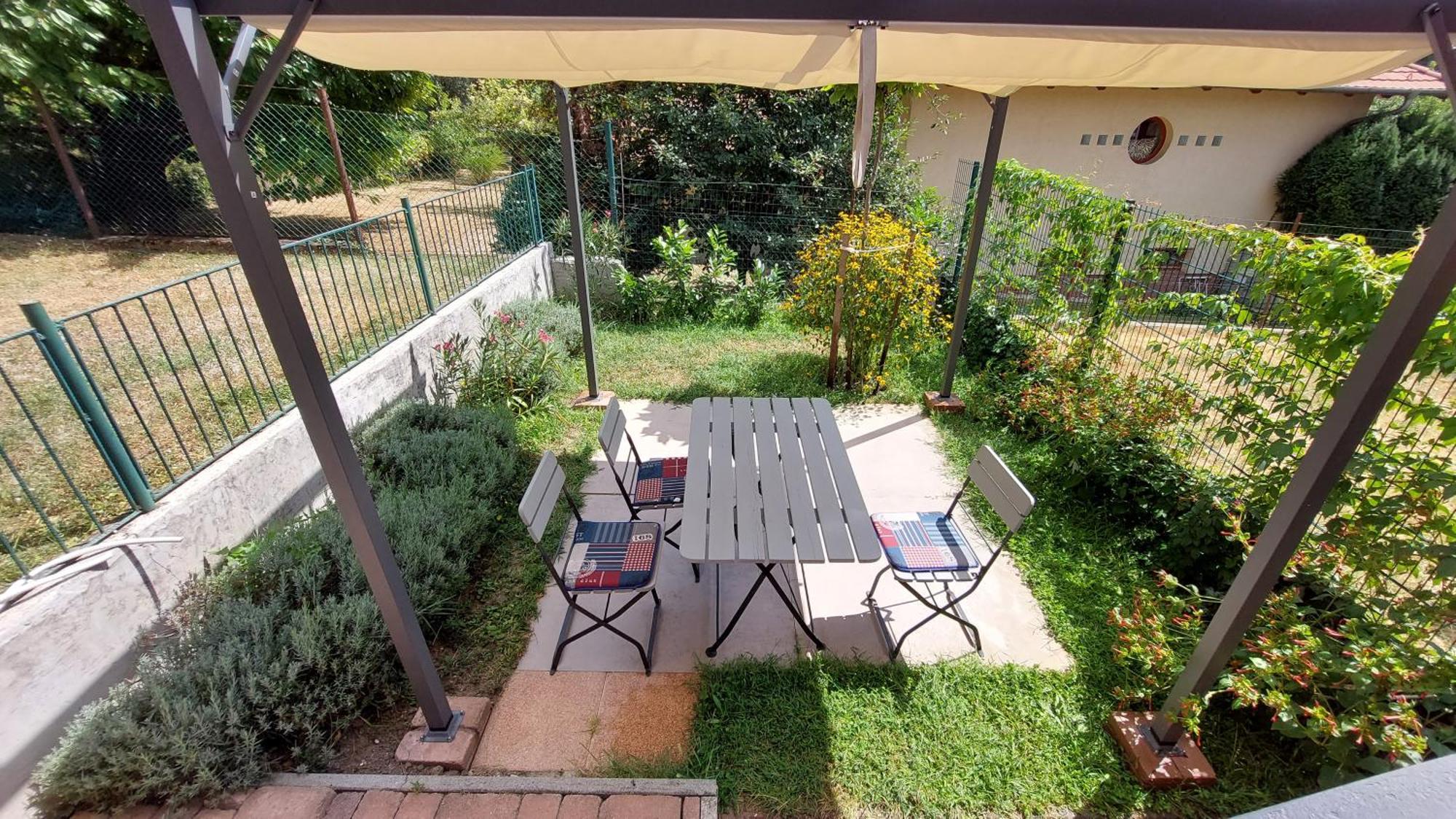 Miniszilva Apartman Balatonalmadi Luaran gambar